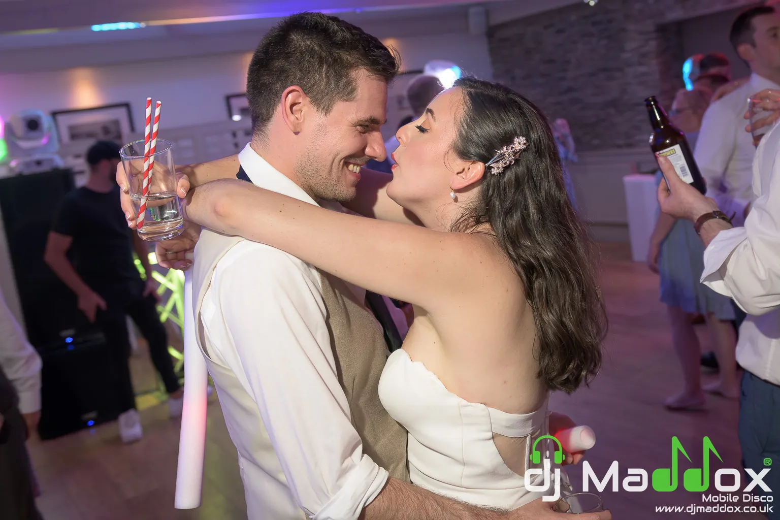 Catrin & Henry Wedding Disco @ Gwesty’r Emlyn Hotel